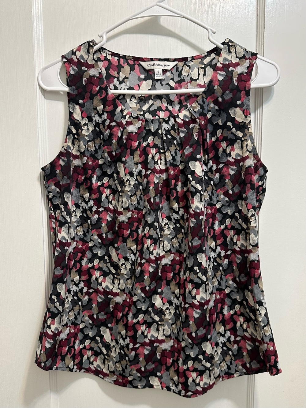 Croft & Barrow: Sleeveless Printed Blouse